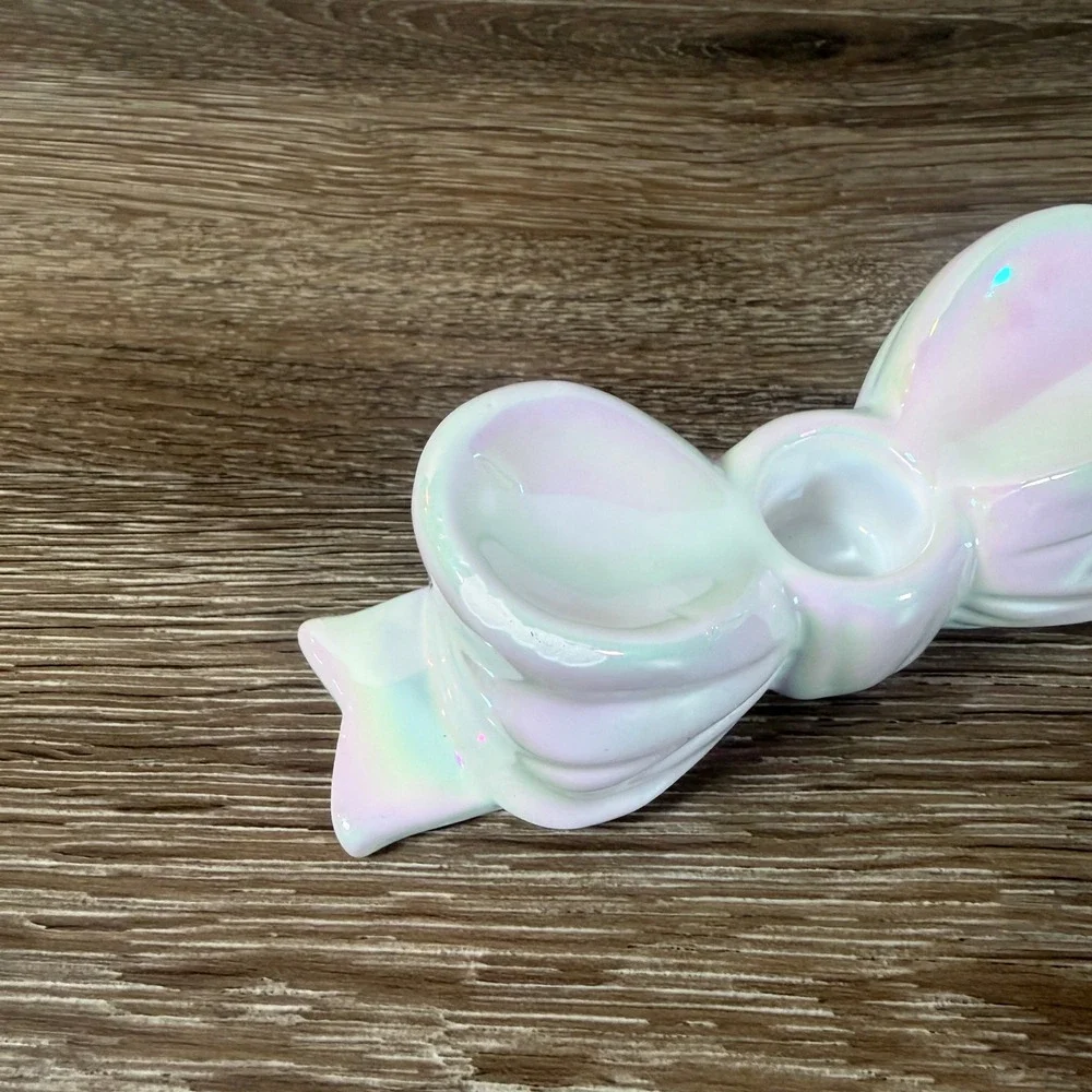 Target Bullseye Iridescent Ceramic Bow Taper Candle Holders Set of 2 READ DESC